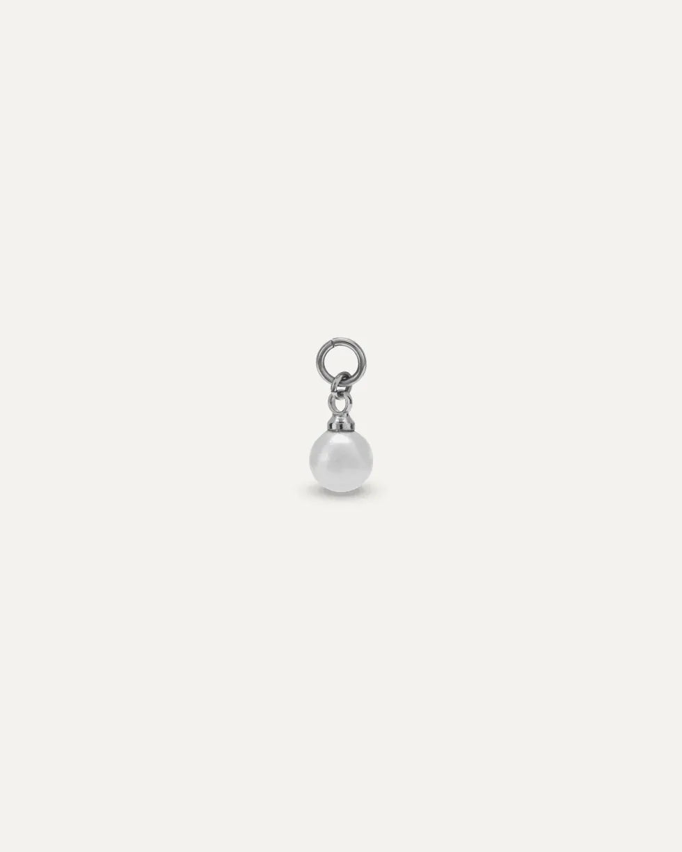 Charm Gaia Argento  a pendente con perla sintetica tonda.