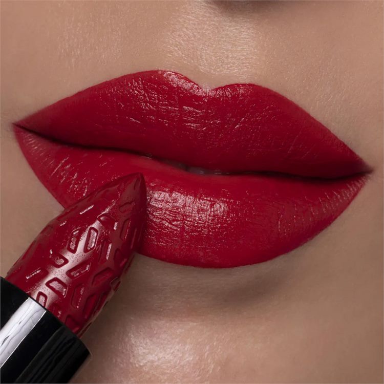 STARLIGHT LIPSTICK CREAMY-MATTE 01 "JOYFUL RED"