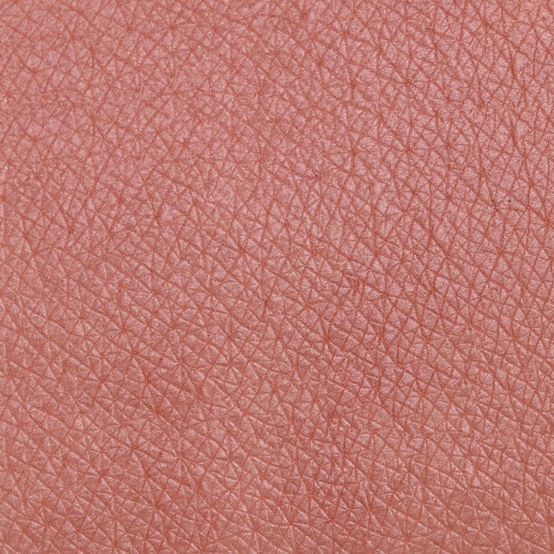 GLI ARCOBALENI
Nowhere
Color pesca nude a sottotono beige