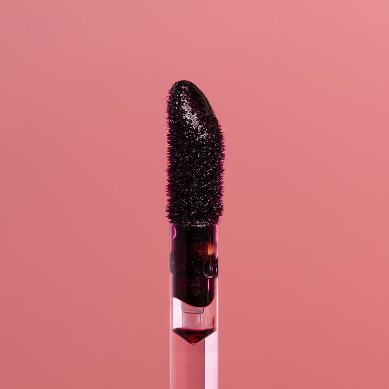 RUBY JUICE Sleep with me
Nero viola fumoso con satinatura oro rosa. Profondo, onirico, tempestoso.