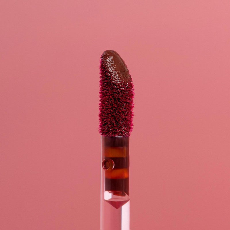 RUBY JUICE Detective
Marrone nocciola caldo matte. Delicato ed elegante, con un pizzico di mistero.