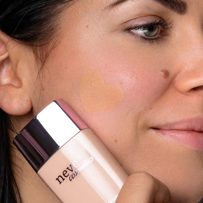 CREAM-TO-SERUM
Medium Neutral
Tonalità media dal sottotono neutro